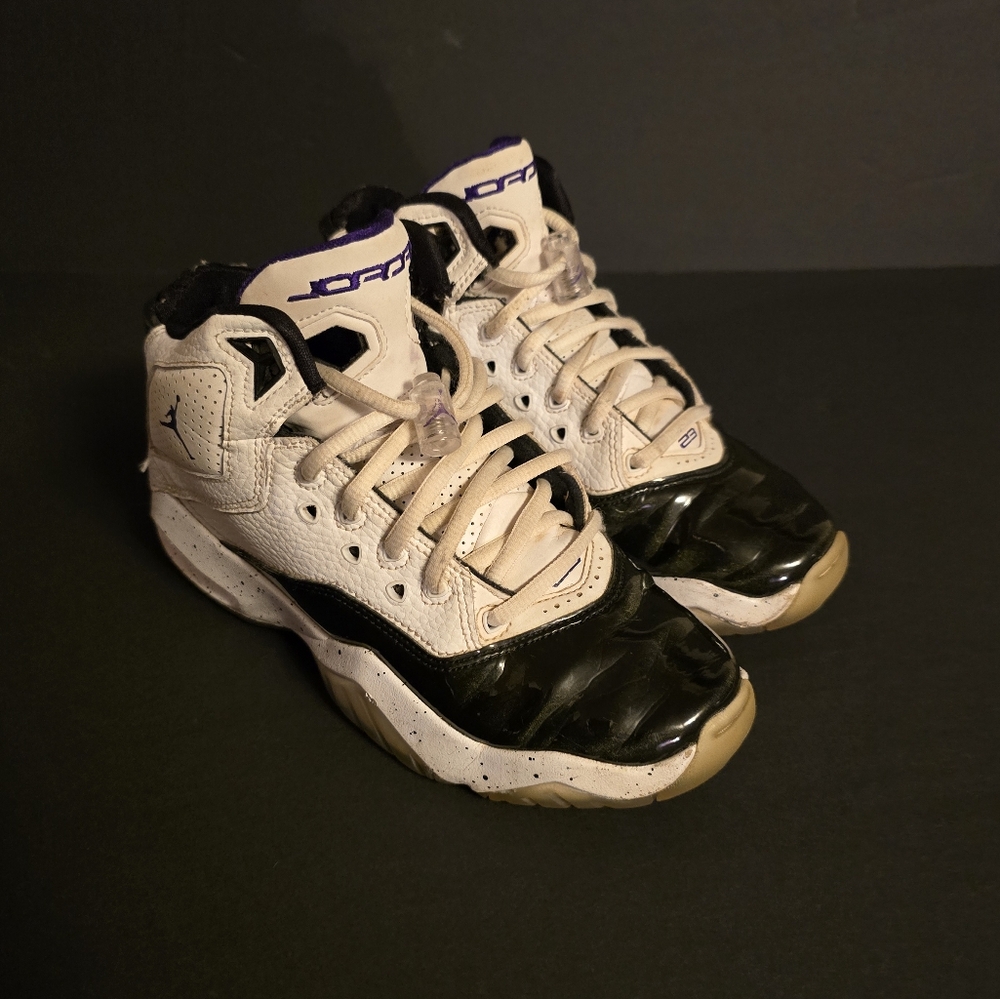 Jordan Sneakers